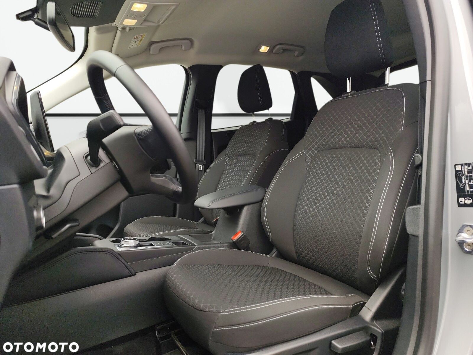 Ford Kuga - 10
