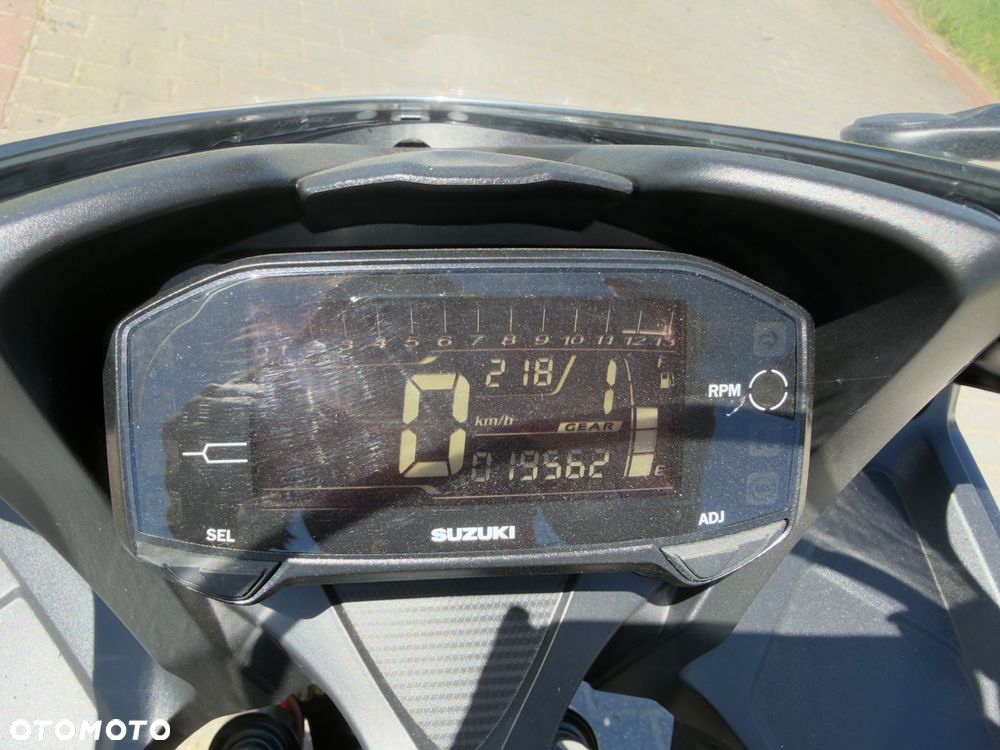 Suzuki GSX-R - 4