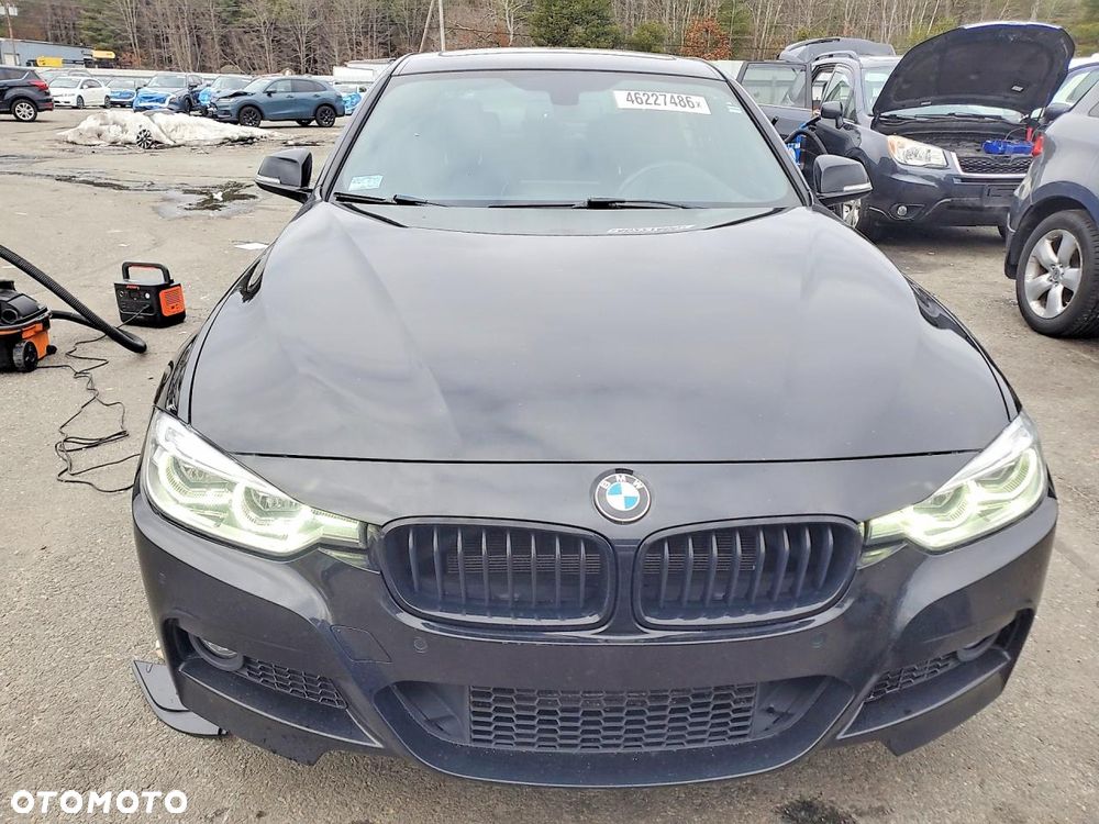 BMW Seria 3 330i xDrive M Sport - 2