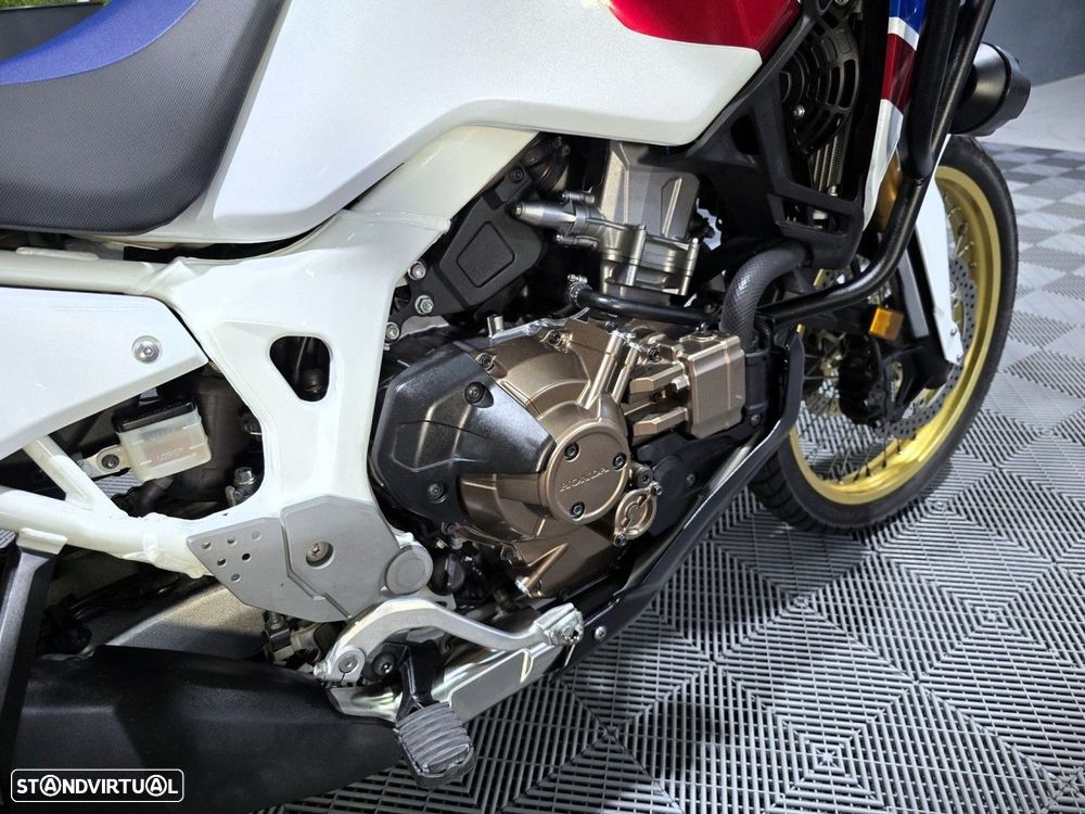 Honda Africa Twin CRF 1000 DCT Adventure Sports 30th Anniversary - 15