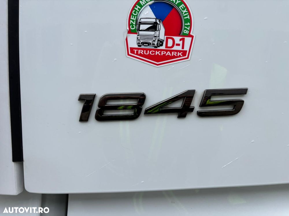 Mercedes-Benz ACTROS - 11