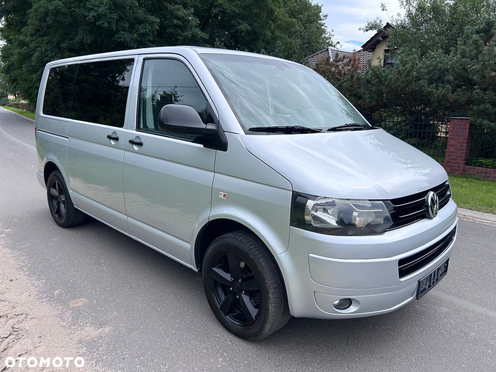Volkswagen Transporter - 1