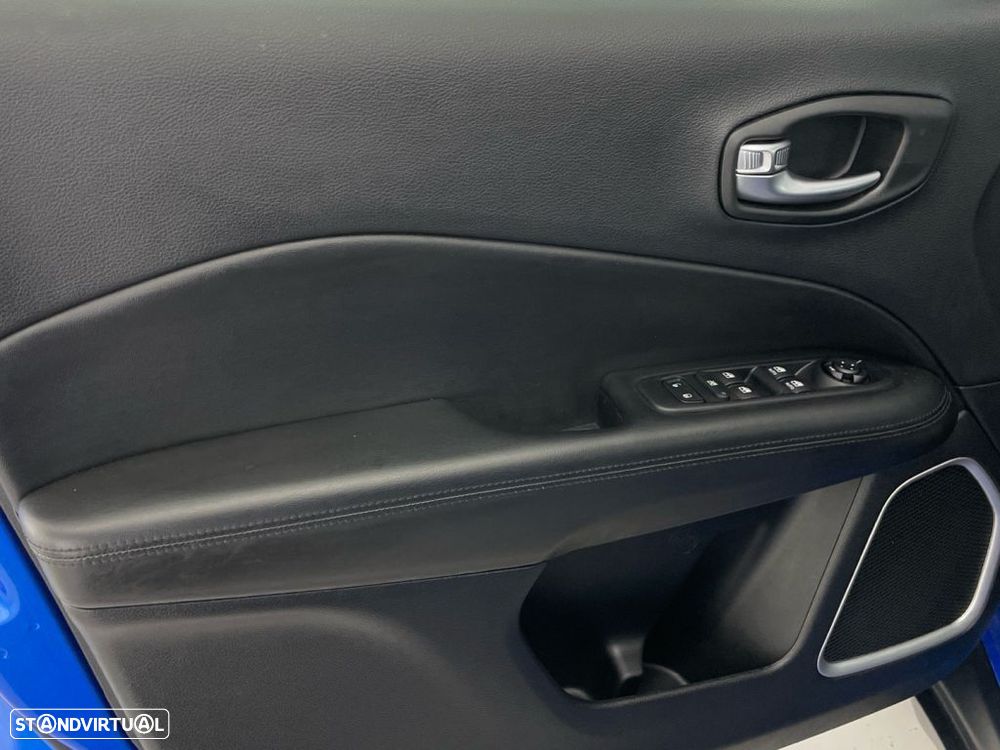 Jeep Compass 1.6 M-Jet Night Eagle - 17