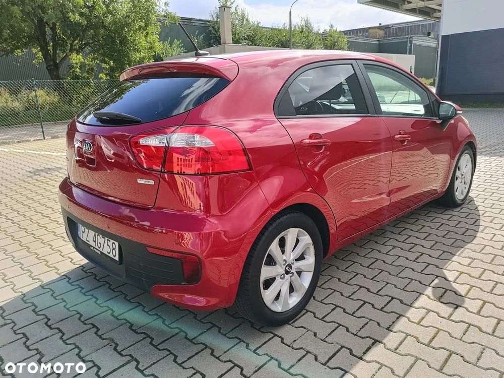 Kia Rio 2016 photo 2