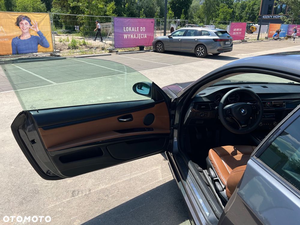 BMW Seria 3 320d DPF - 12