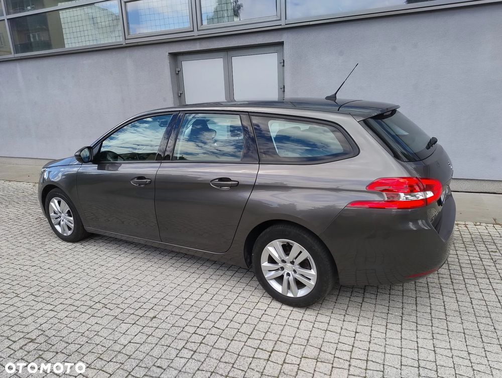 Peugeot 308 BlueHDi 130 Allure - 4