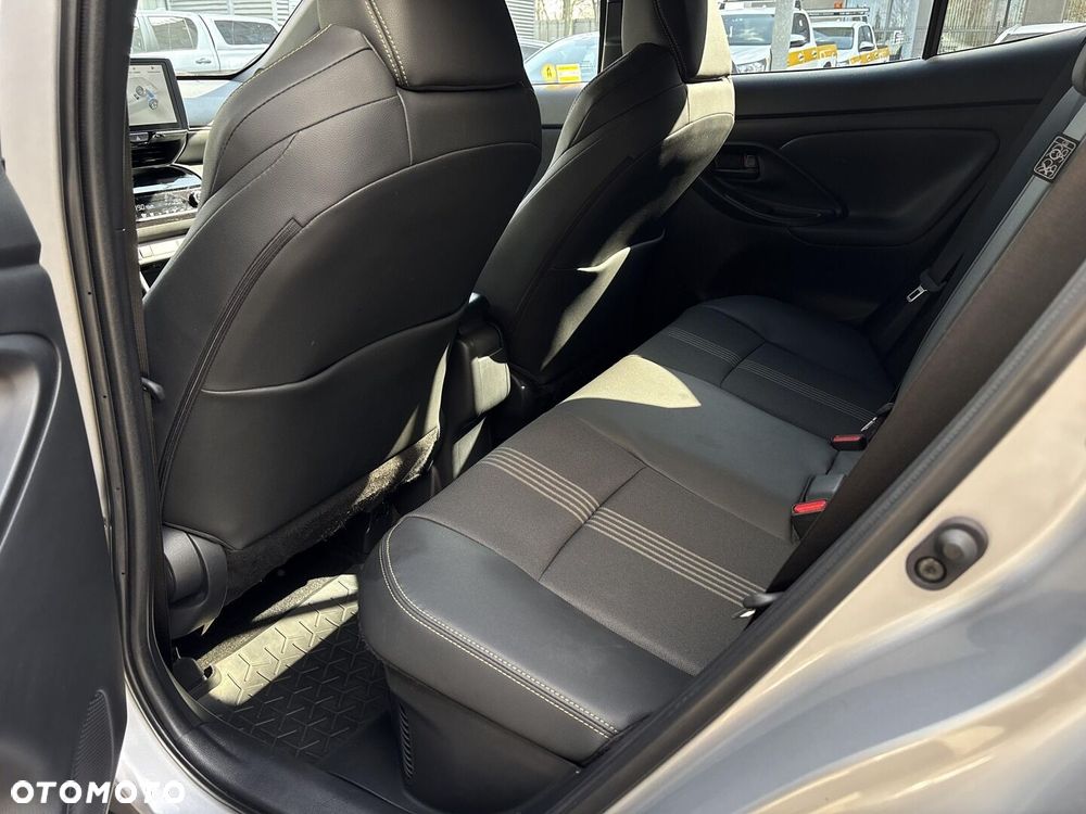 Toyota Yaris Cross Hybrid 1.5 Adventure 4x4 - 13