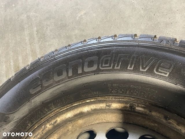 Opona Dunlop 235 65 16c Econodrive - 4