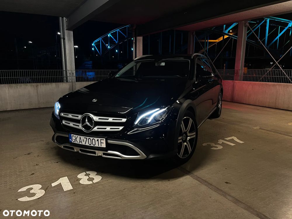 Mercedes-Benz Klasa E 220 d 4-Matic All-Terrain - 2
