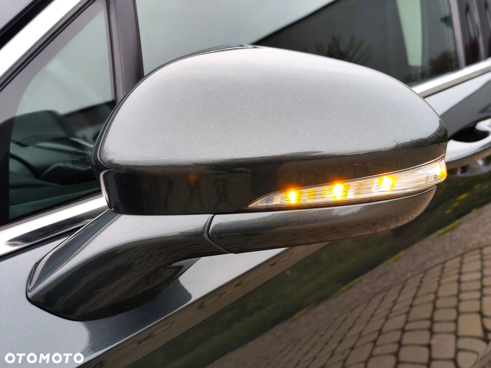Ford Mondeo 2.0 TDCi Titanium - 34