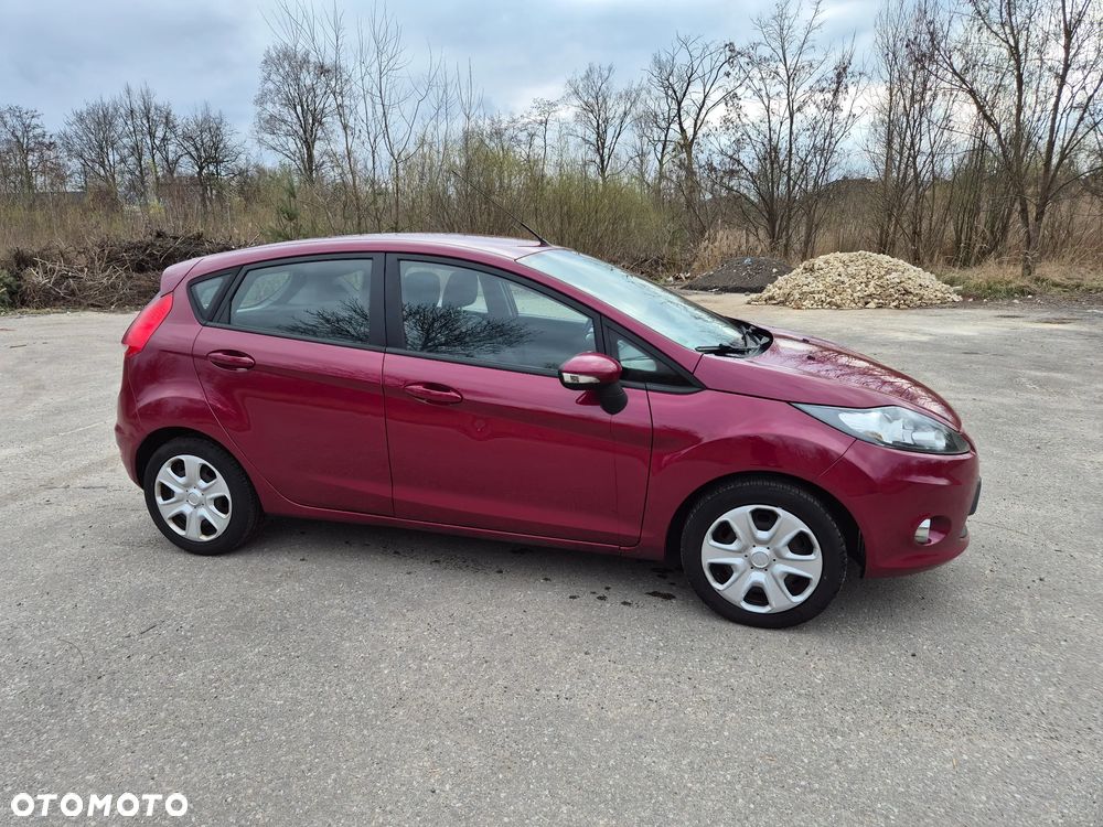 Ford Fiesta 1.25 Celebration - 21