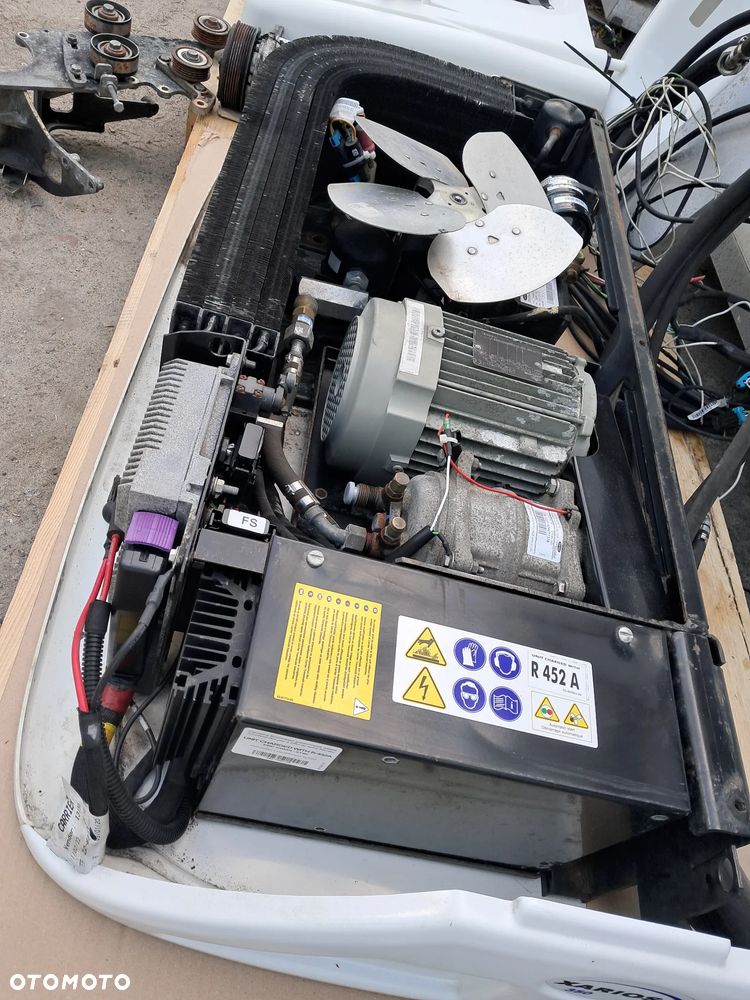 CARRIER Xarios 350 2022r. + prąd 230 V - 9