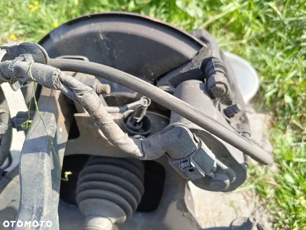 VOLVO XC60 I LIFT 2017R 2.4 D5 AWD  BELKA ZAWIESZENIA TYŁ KOMPLETNA DYFER P1216688 - 11