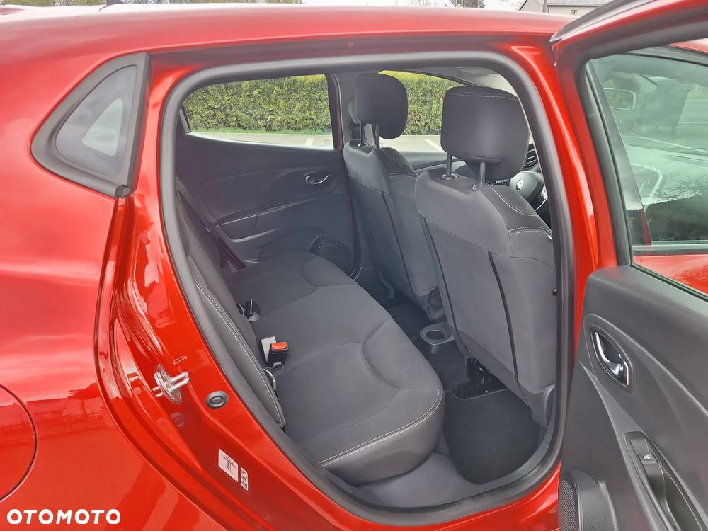 Renault Clio TCe 90 Paris - 18