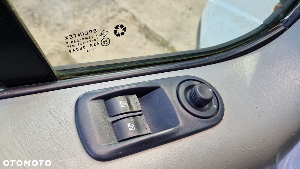 Opel Vivaro 2.0CDTI - 24
