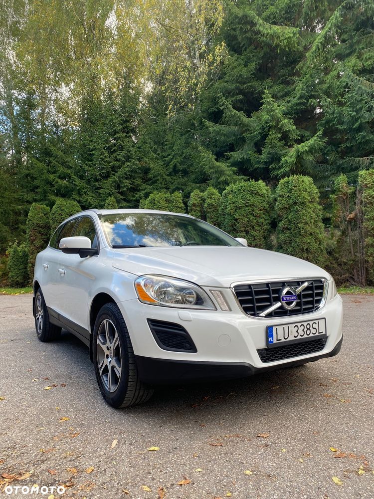 Volvo XC 60 T6 AWD Edition Pro - 4