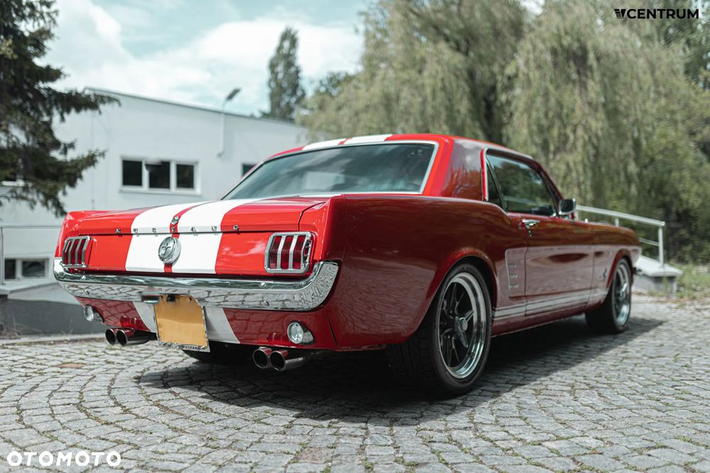 Ford Mustang - 14
