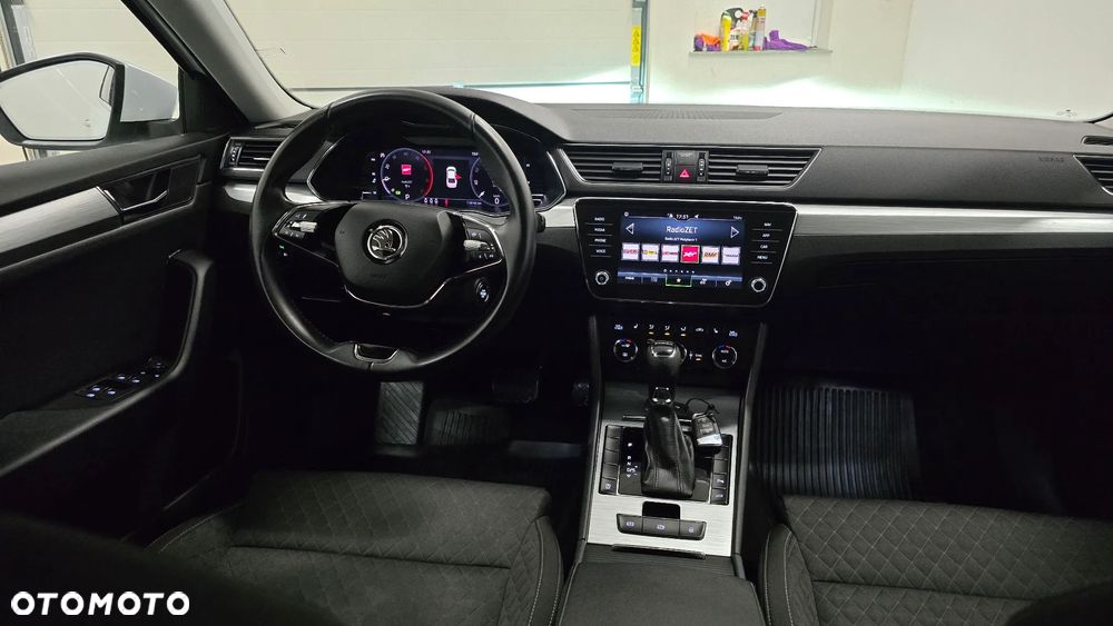 Skoda Superb 2.0 TDI SCR Style DSG - 12