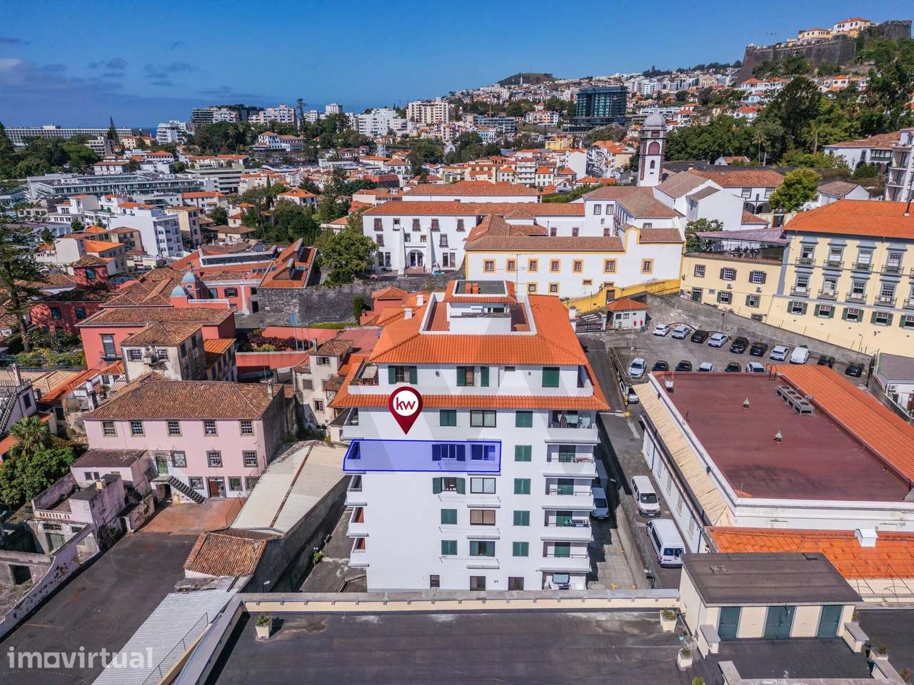 Apartamento T3 transformado em T2, no centro da cidade do Funchal – Lo - Grande imagem: 3/34