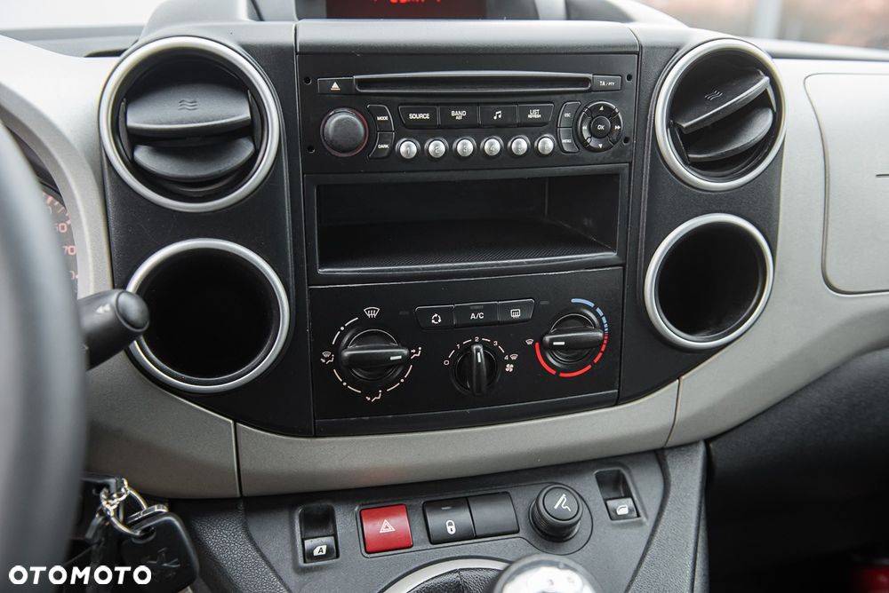 Peugeot Partner 98 VTi Active - 21