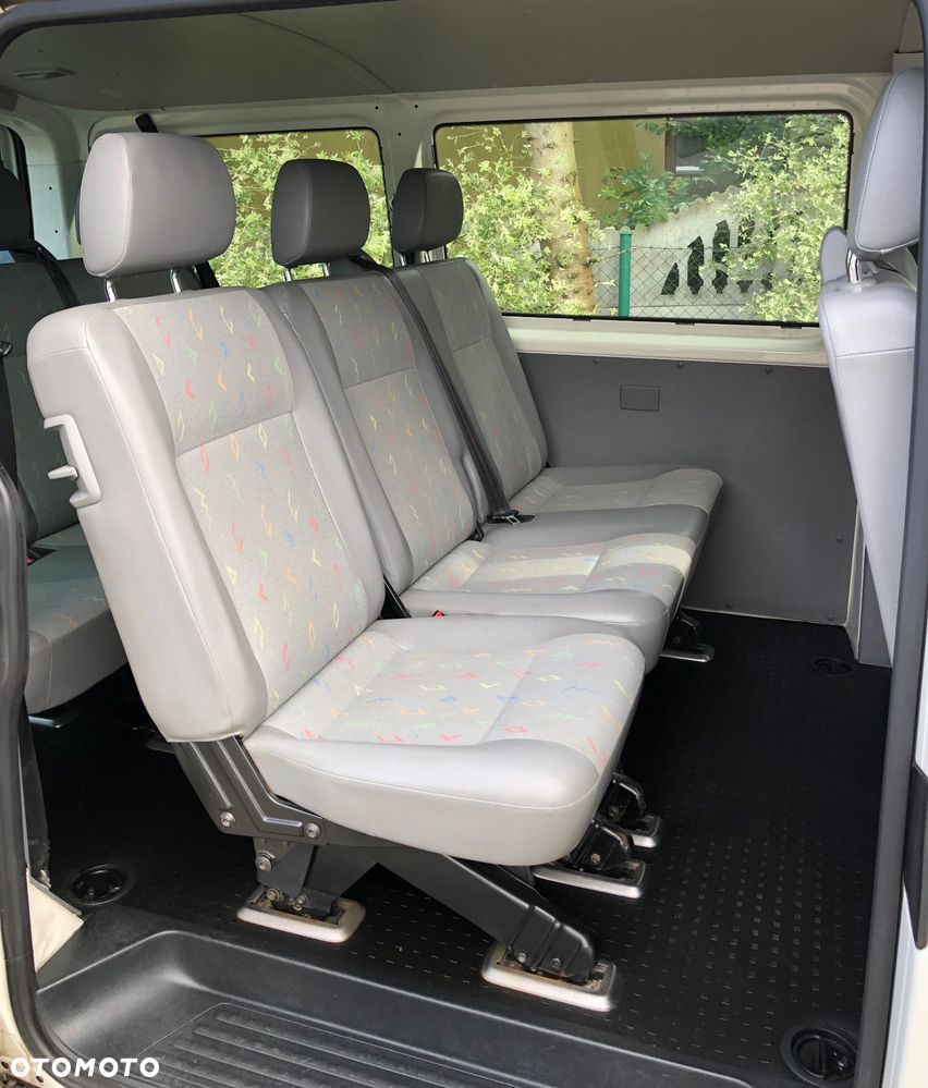 Volkswagen Transporter - 14