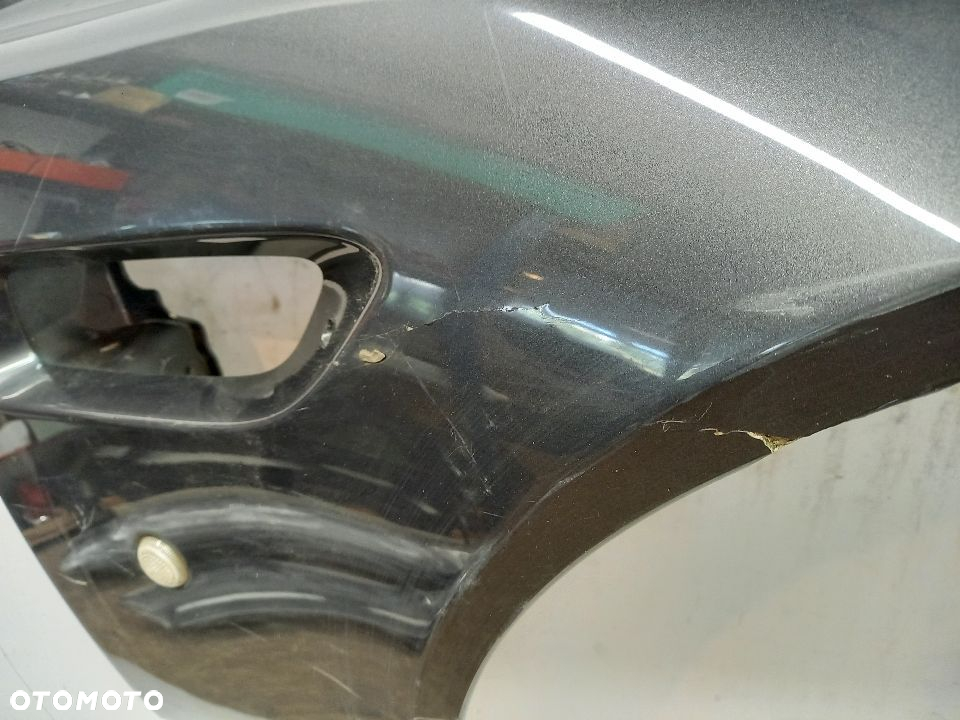 Aston Martin Vantage Błotnik Prawy przedni przod - 5