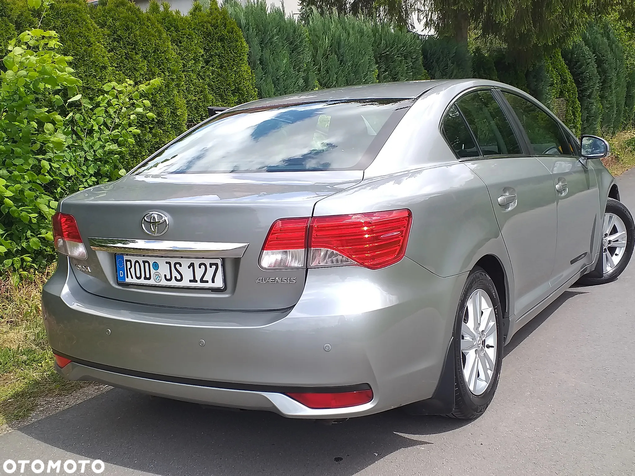 Toyota Avensis 1.8 Executive - 8