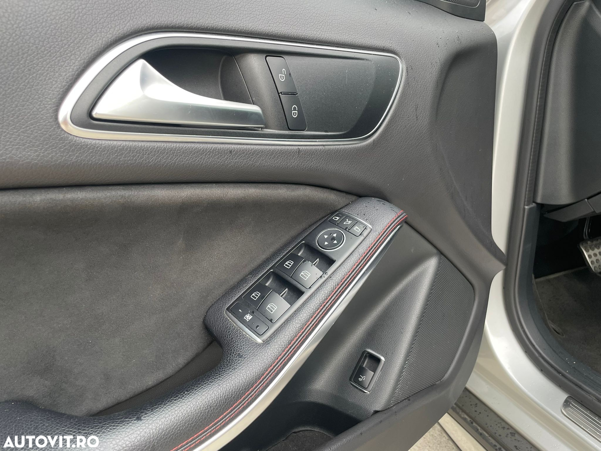 Mercedes-Benz GLA 200 d Aut. - 25