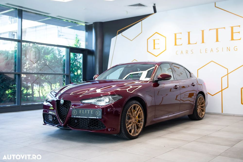Alfa Romeo Giulia 2.0 Turbo AWD AT8 Veloce - 1
