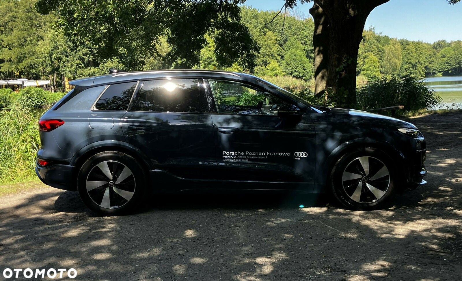Audi Q6 e-tron - 15