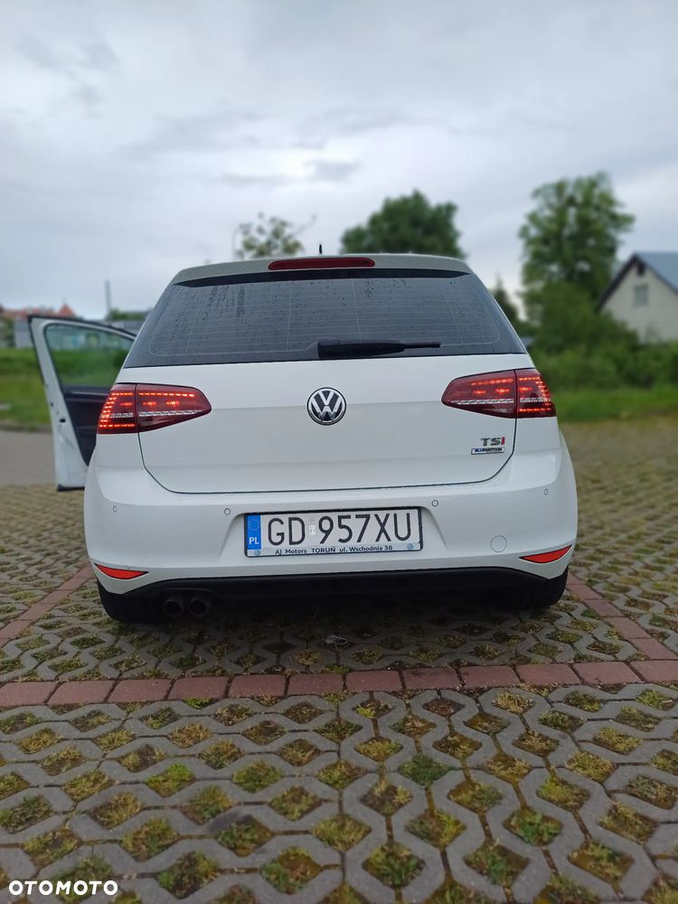 Volkswagen Golf 1.4 TSI BMT Highline - 17