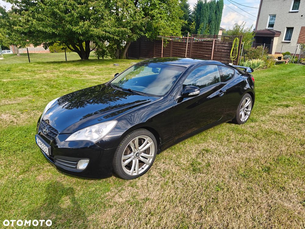 Hyundai Genesis Coupe 3.8 V6 Automatik - 8
