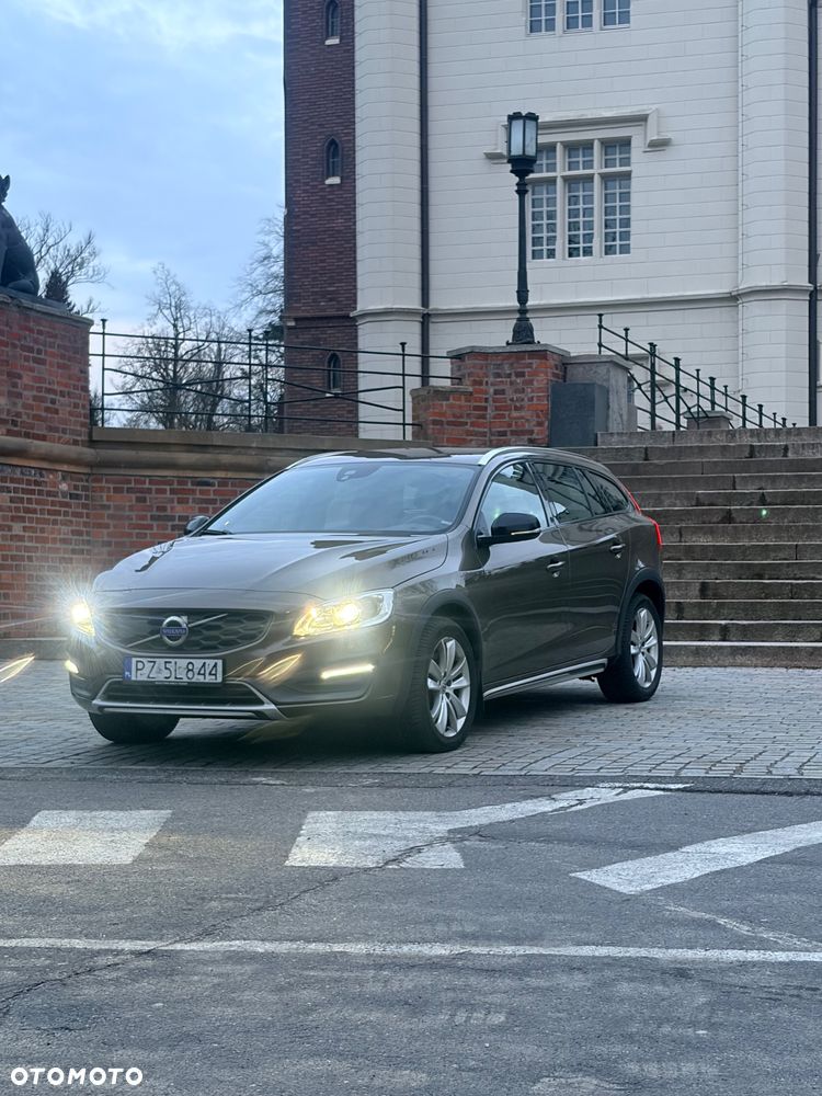 Volvo V60 Cross Country D4 Drive-E Summum - 5