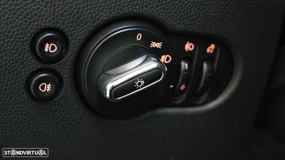 MINI 3 Portas Cooper D Aut. Seven Chili - 16