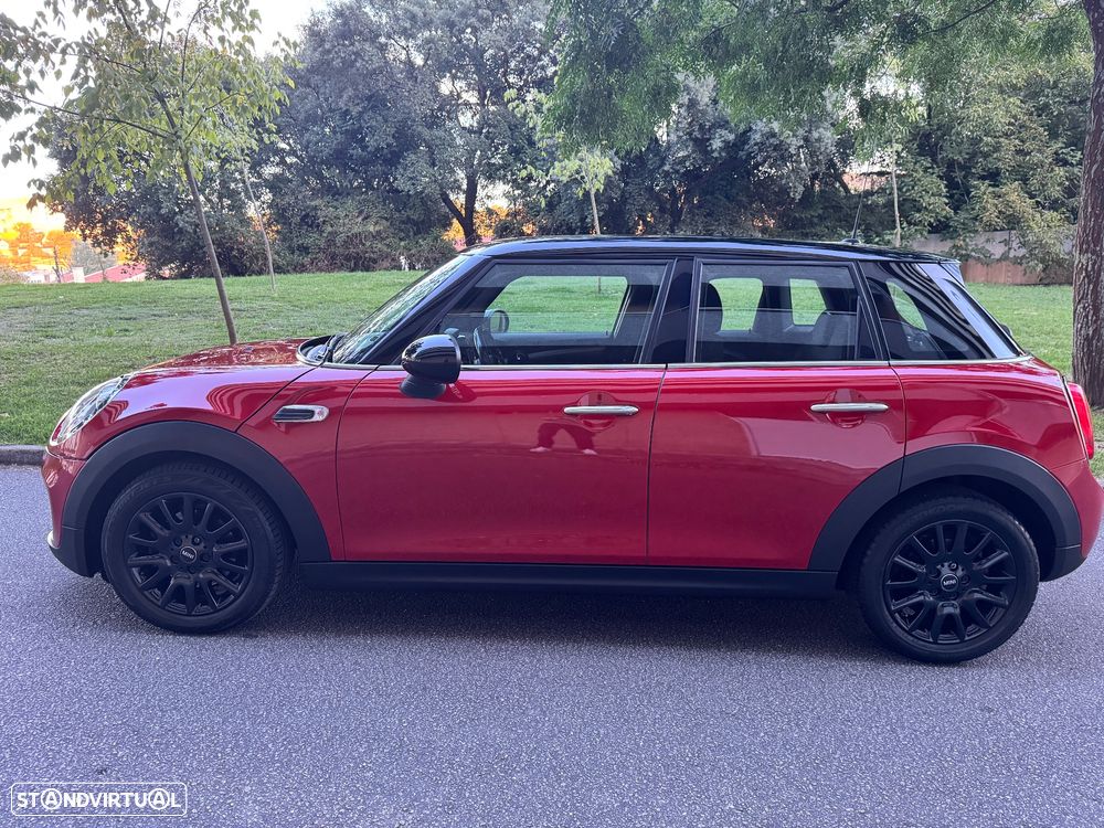 MINI 5 Portas Cooper D Auto - 5