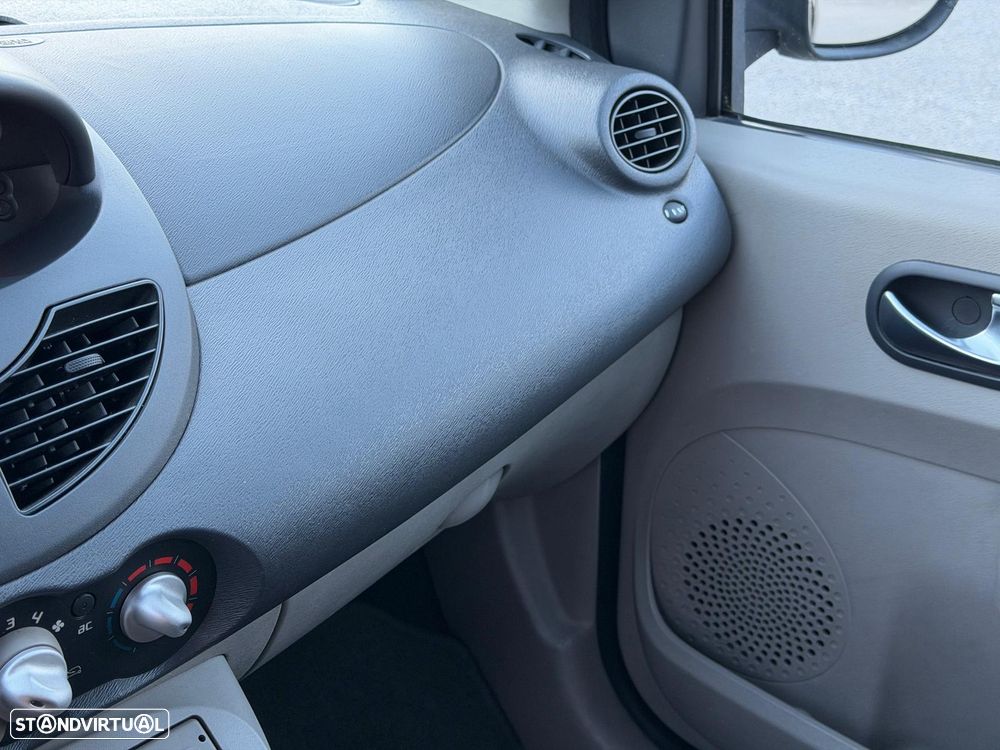 Renault Twingo 1.5 dCi Dynamique S - 7