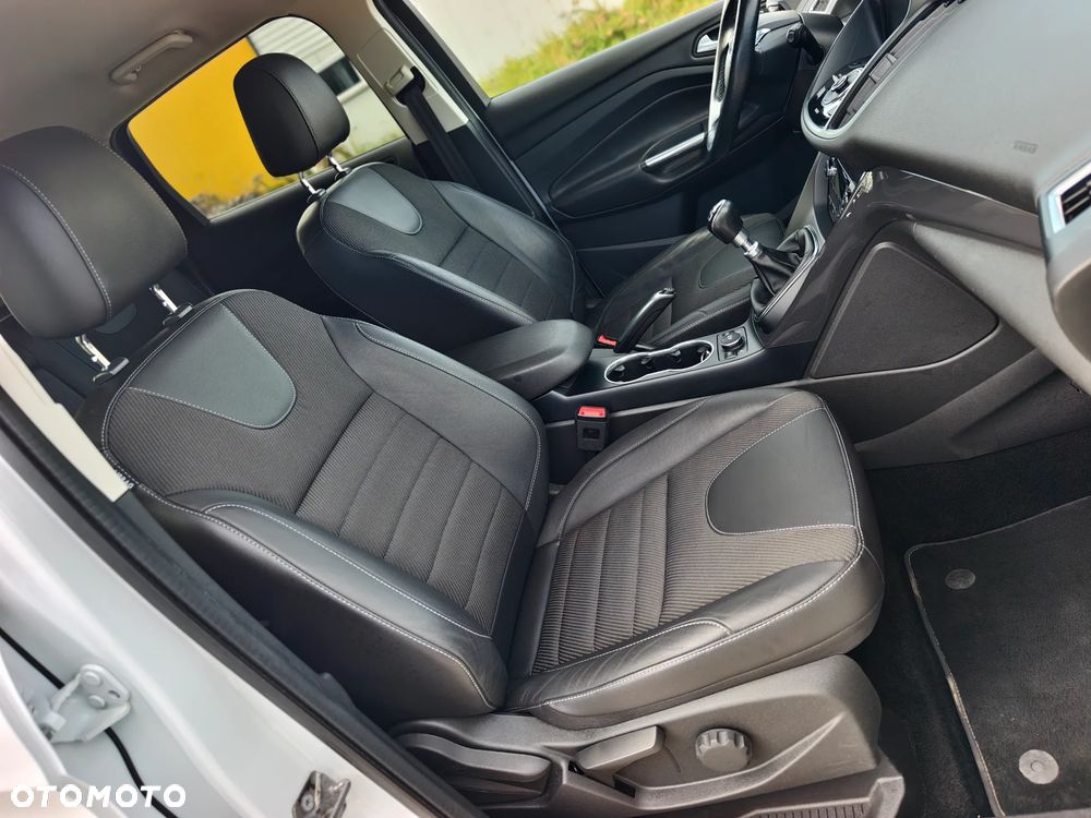 Ford Kuga 1.5 EcoBoost FWD ST-Line ASS - 22