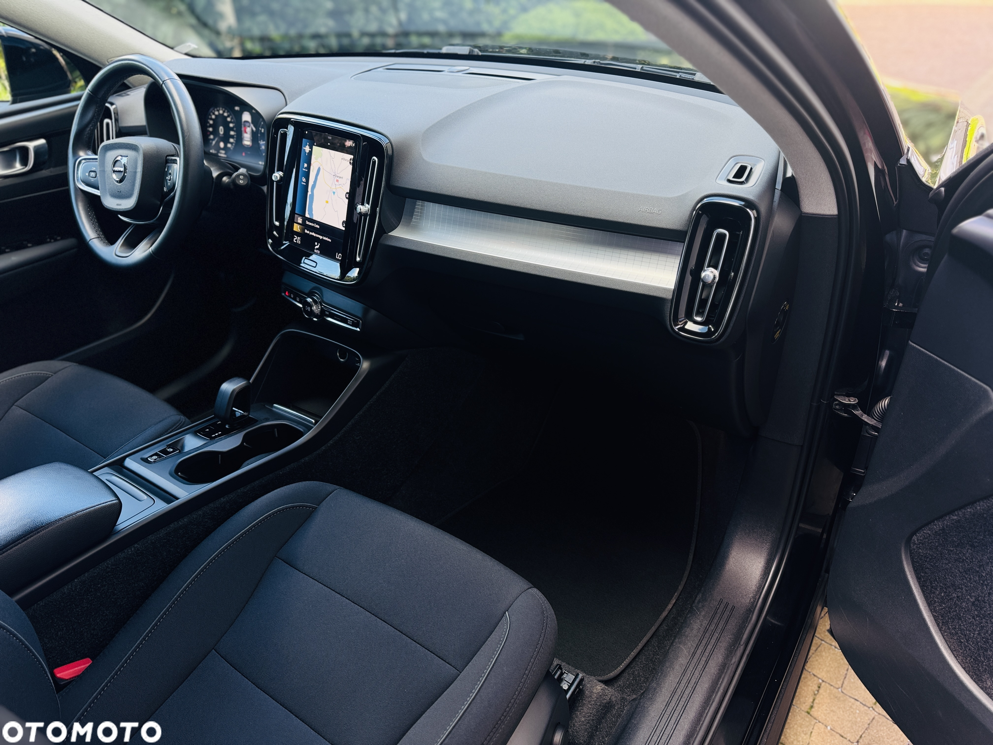 Volvo XC 40 T2 Plus Dark - 9