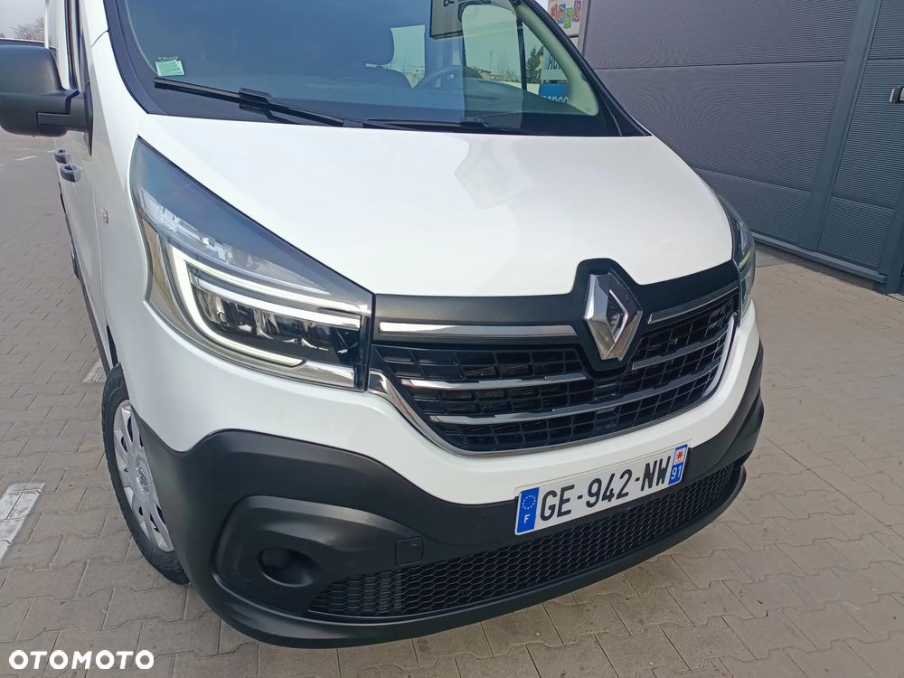 Renault TRAFIC 2.0 DCI LONG 6-OSOBOWO-CIĘŻAROWY - 12