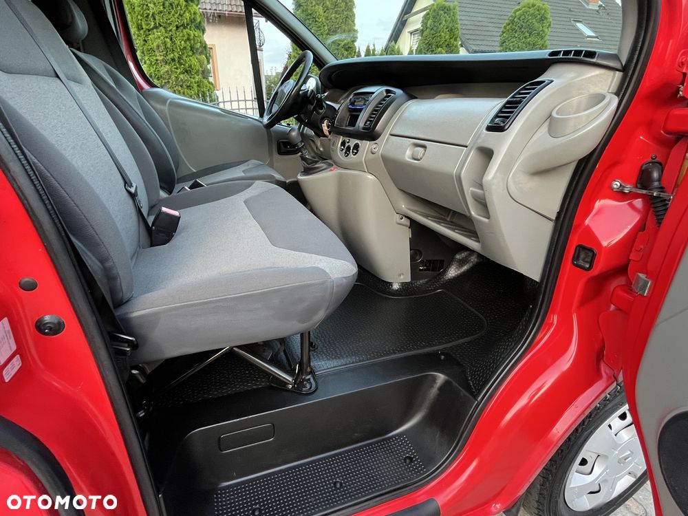 Renault Trafic LONG DOKA Holenderka 6 osobowy - 23