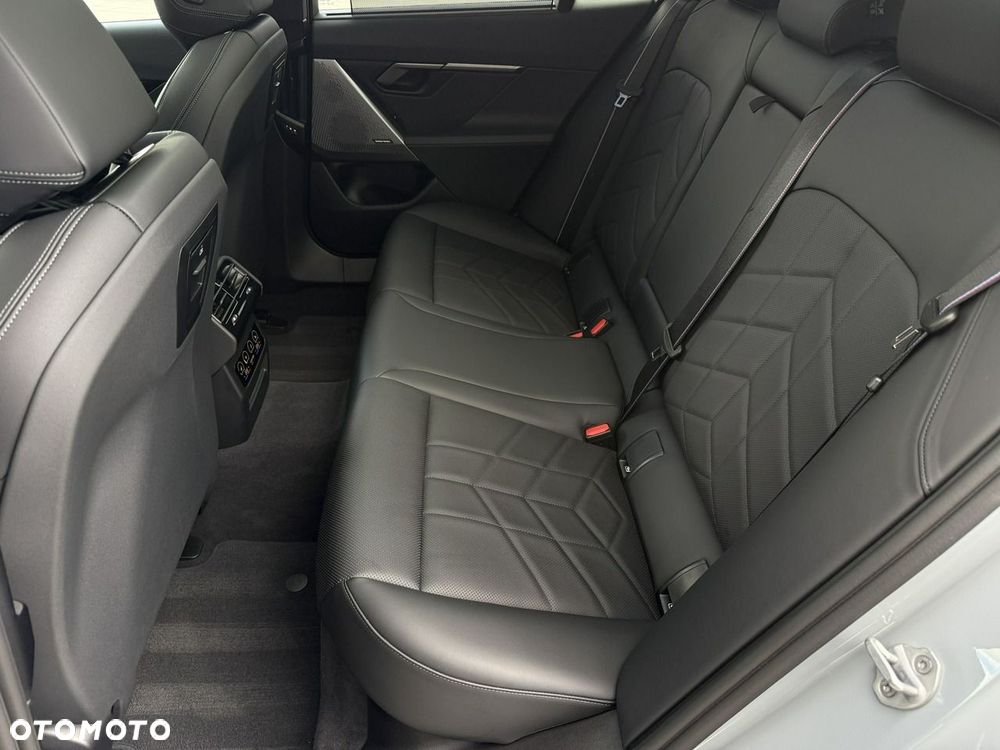 BMW Seria 5 520d xDrive mHEV M Sport - 36