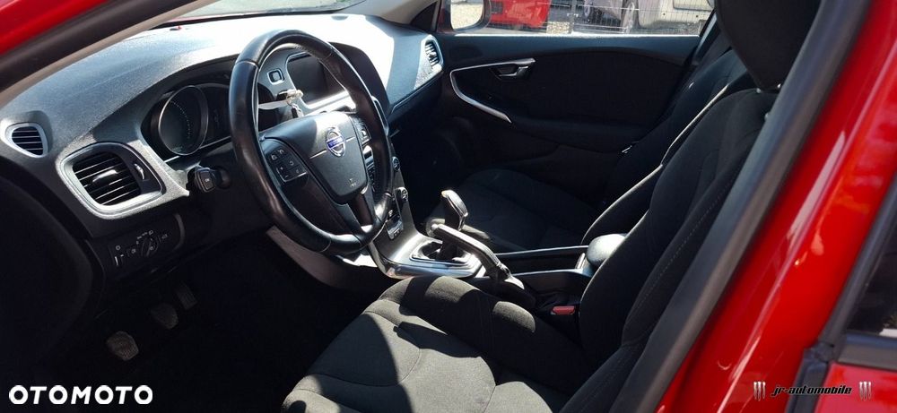 Volvo V40 - 16