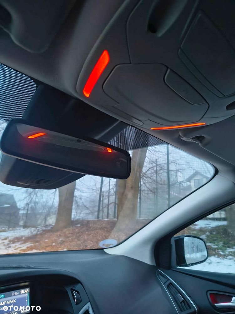 Ford Focus 1.6 EcoBoost Edition - 19