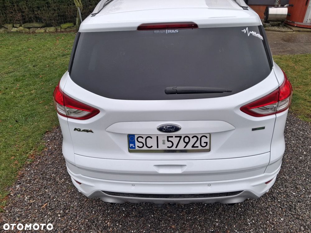 Ford Kuga 1.6 EcoBoost 2x4 Titanium - 10