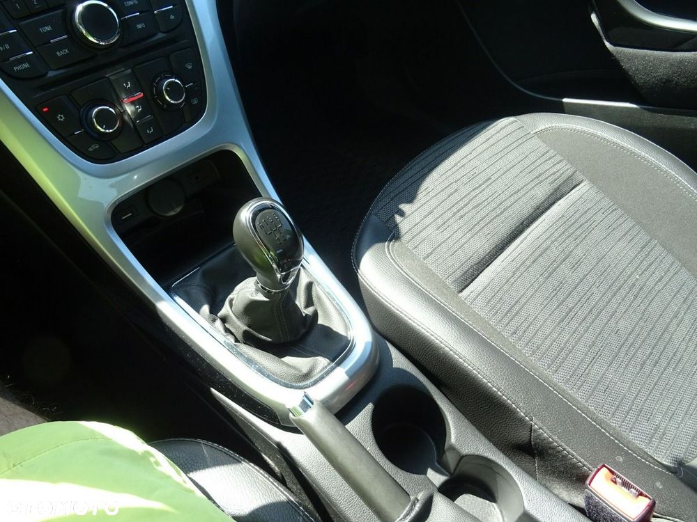 Opel Astra - 14