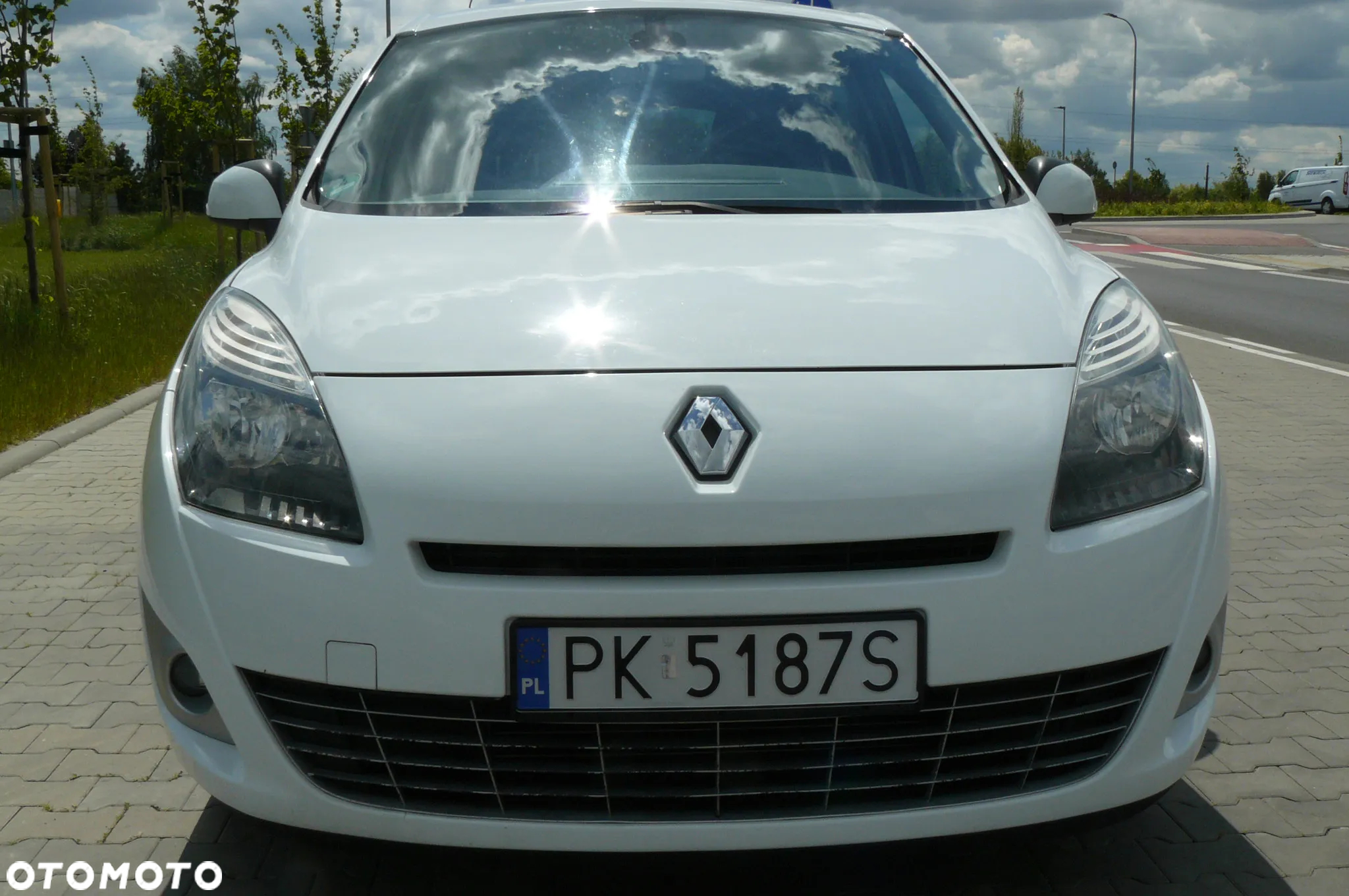 Renault Grand Scenic - 5
