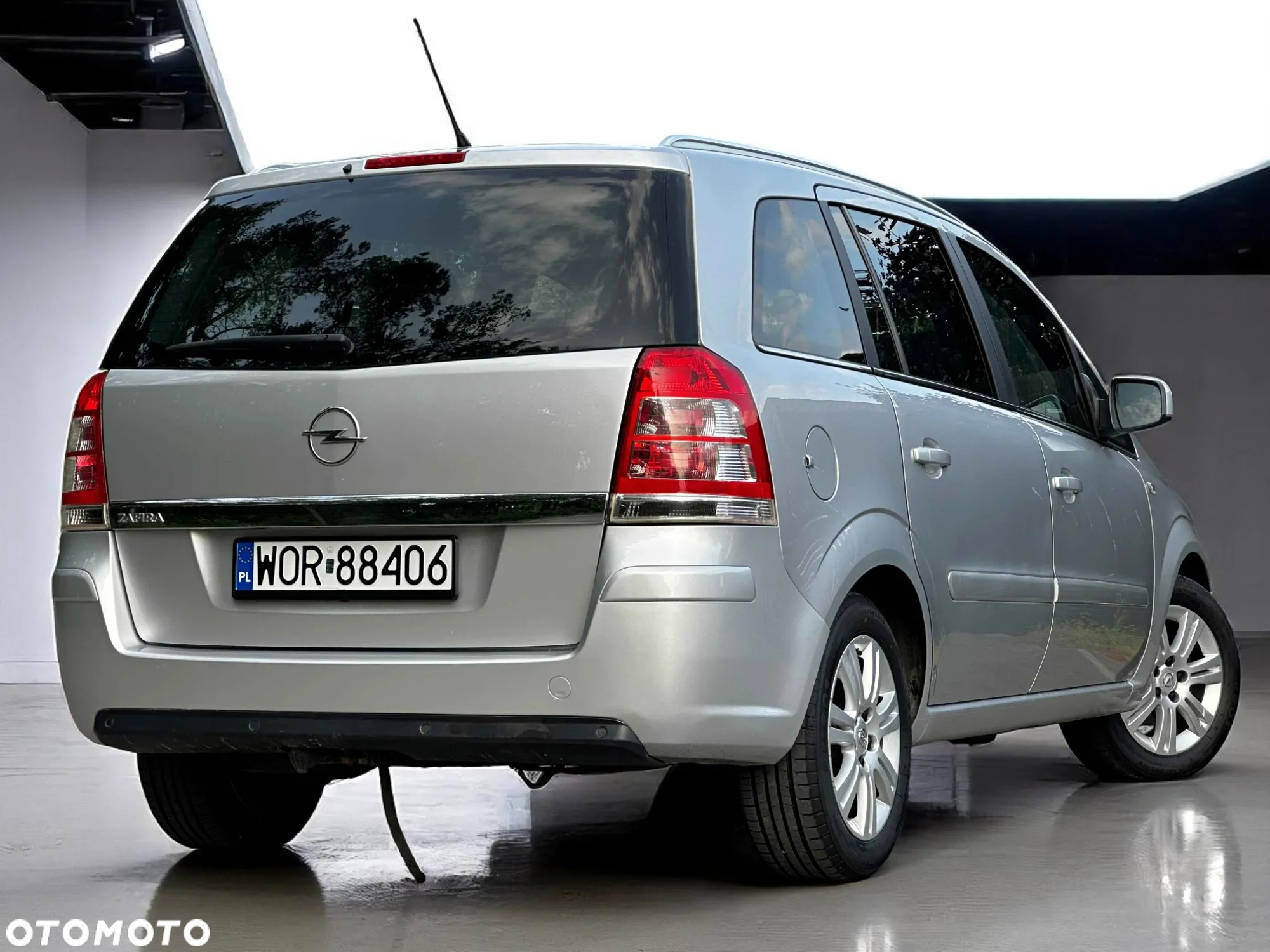 Opel Zafira 1.8 Cosmo EU5 - 19
