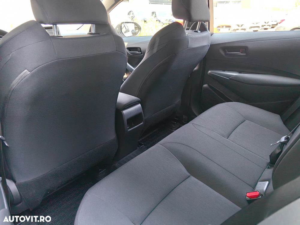 Toyota Corolla 1.8 HSD Business - 16