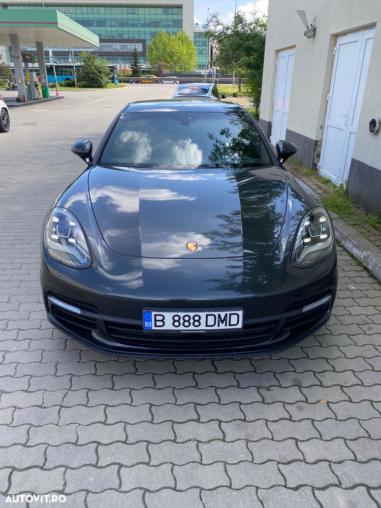 Porsche Panamera 4 E-Hybrid - 16