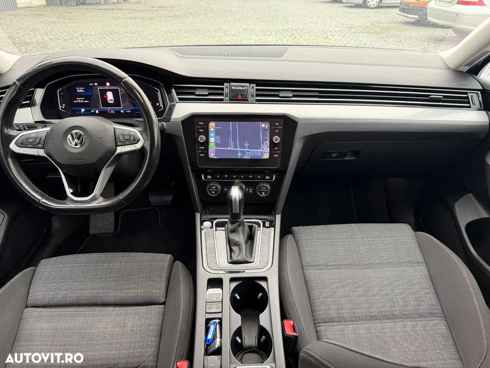 Volkswagen Passat - 5